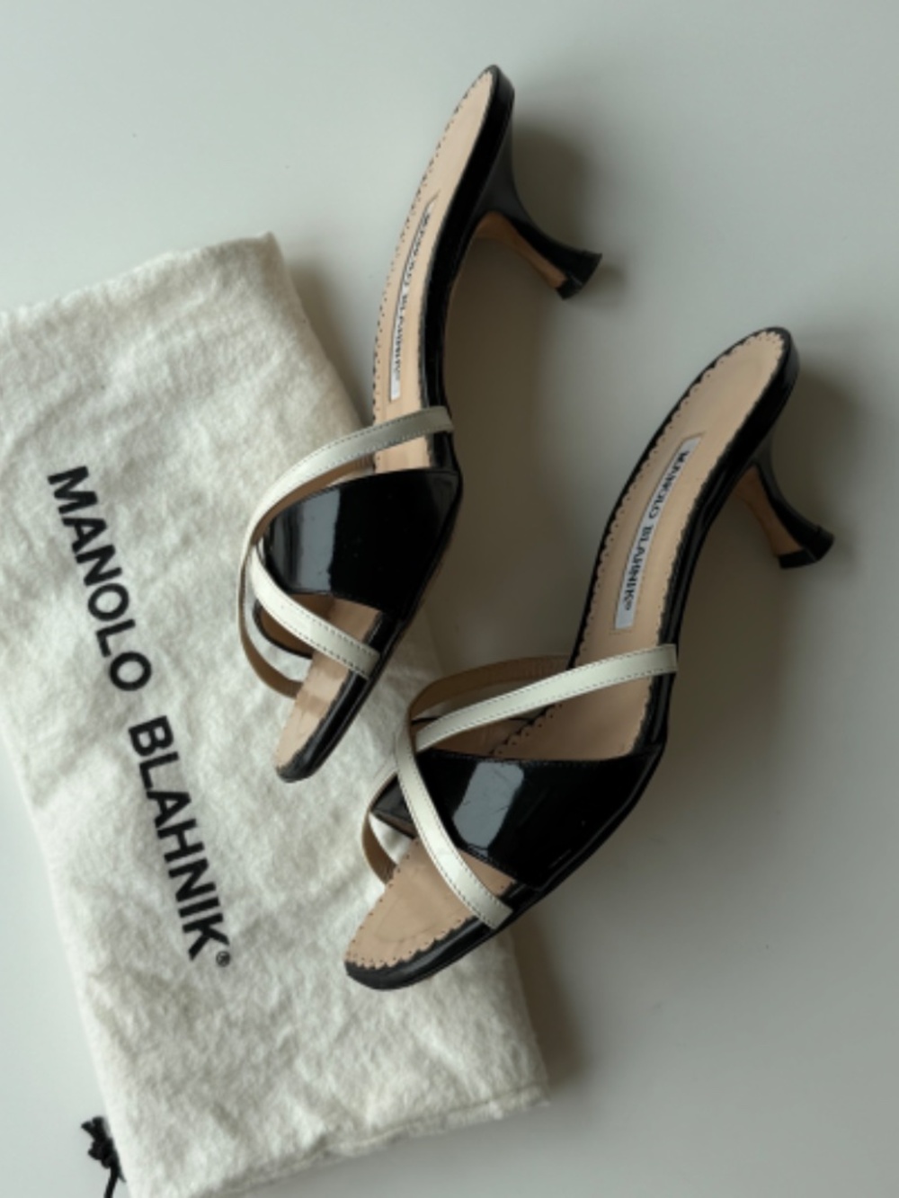 Vintage Manolo Blahnik black & white patent leather mule sandals, IT 36, ~US 5.5 - Picture 4 of 12